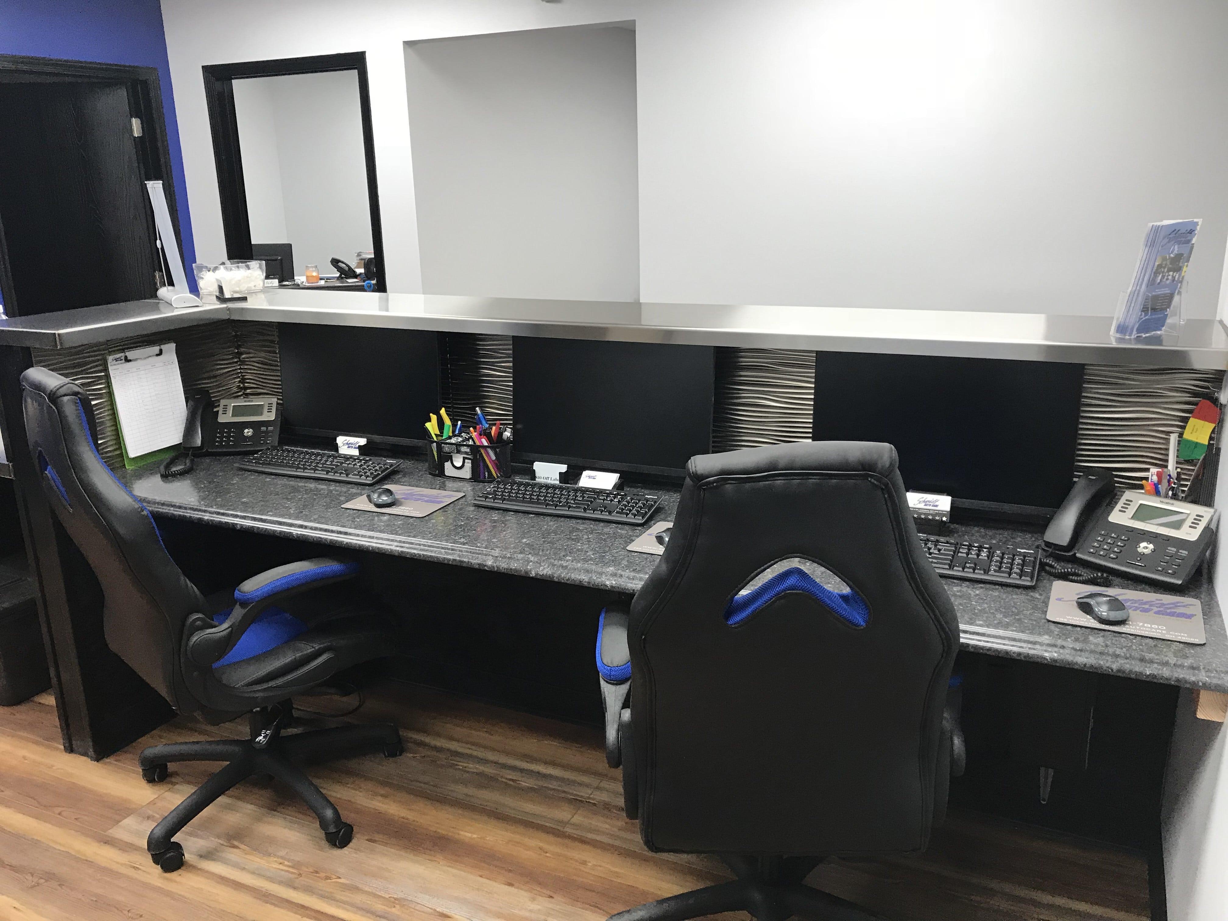Front desk area at springboro oh
